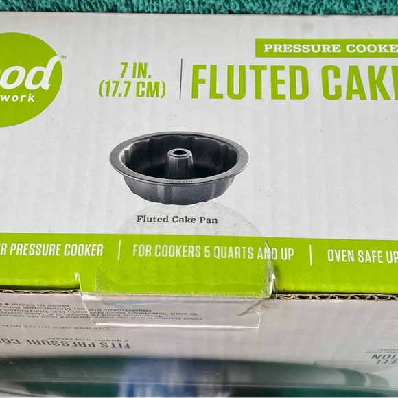 FOOD NETWORK 7” Fluted Cake Pan perfect for 5 quart Pressure Cookers & oven! - Picture 3 of 3